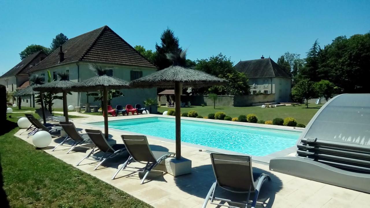 ホテル Le Domaine Des Papillons ボージュ・サン・ヴァリエ・エ・ピエールジョー エクステリア 写真
